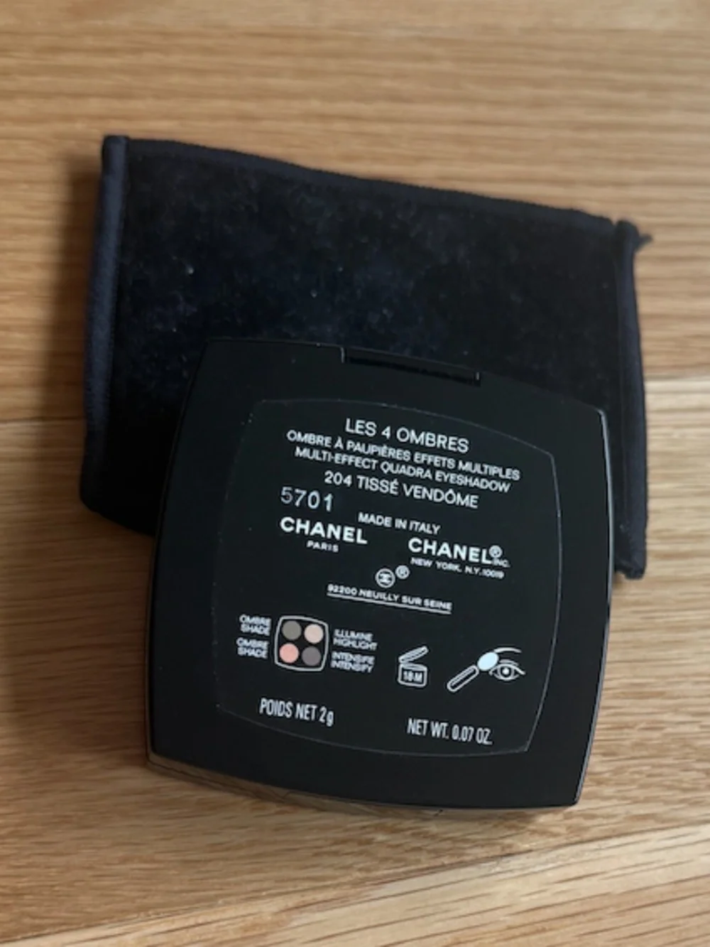 CHANEL Les 4 Ombres Multi-Effect Quadra Eyeshadow 204 Tissé Vendôme